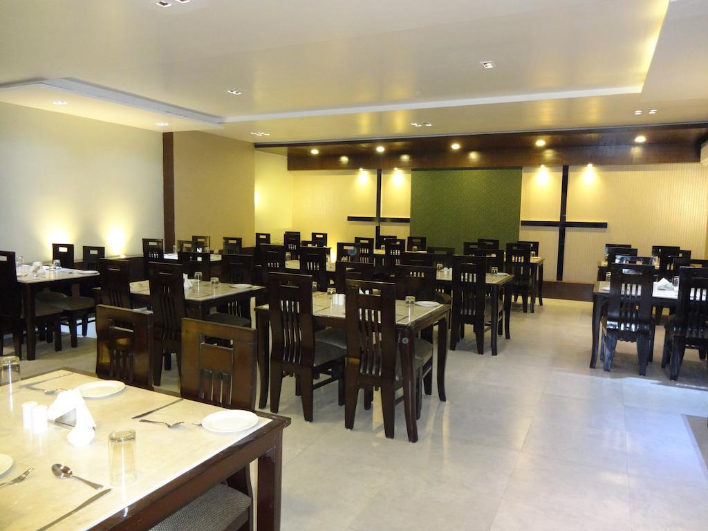 Hardik Resort Orchha Exteriör bild