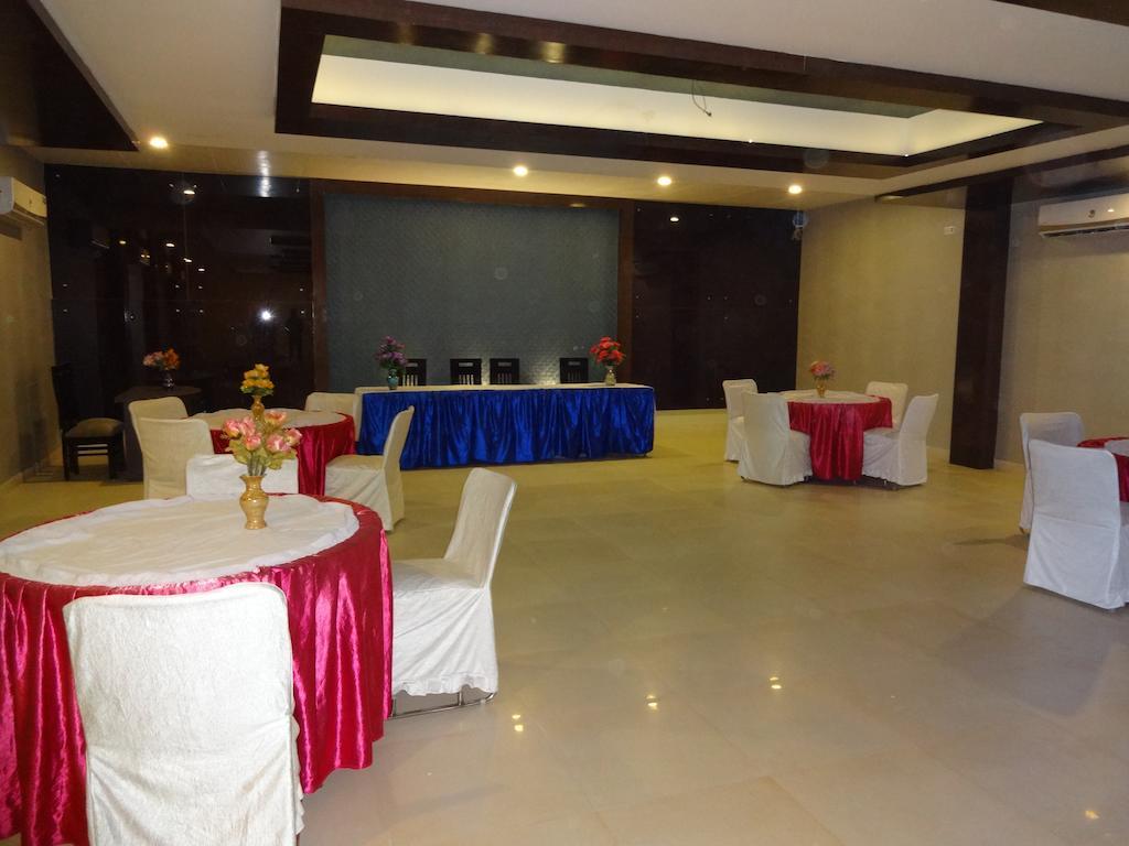 Hardik Resort Orchha Exteriör bild